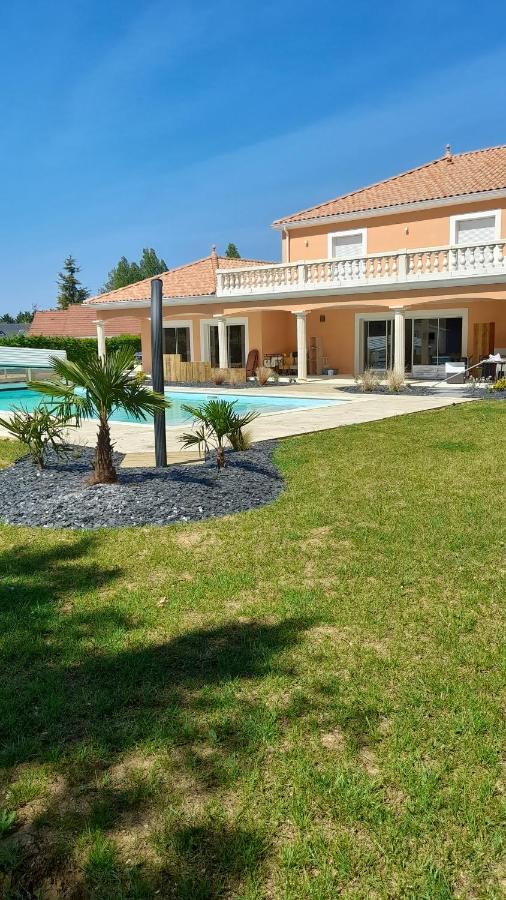 Villa Des Chenes Saint-Doulchard Exterior foto