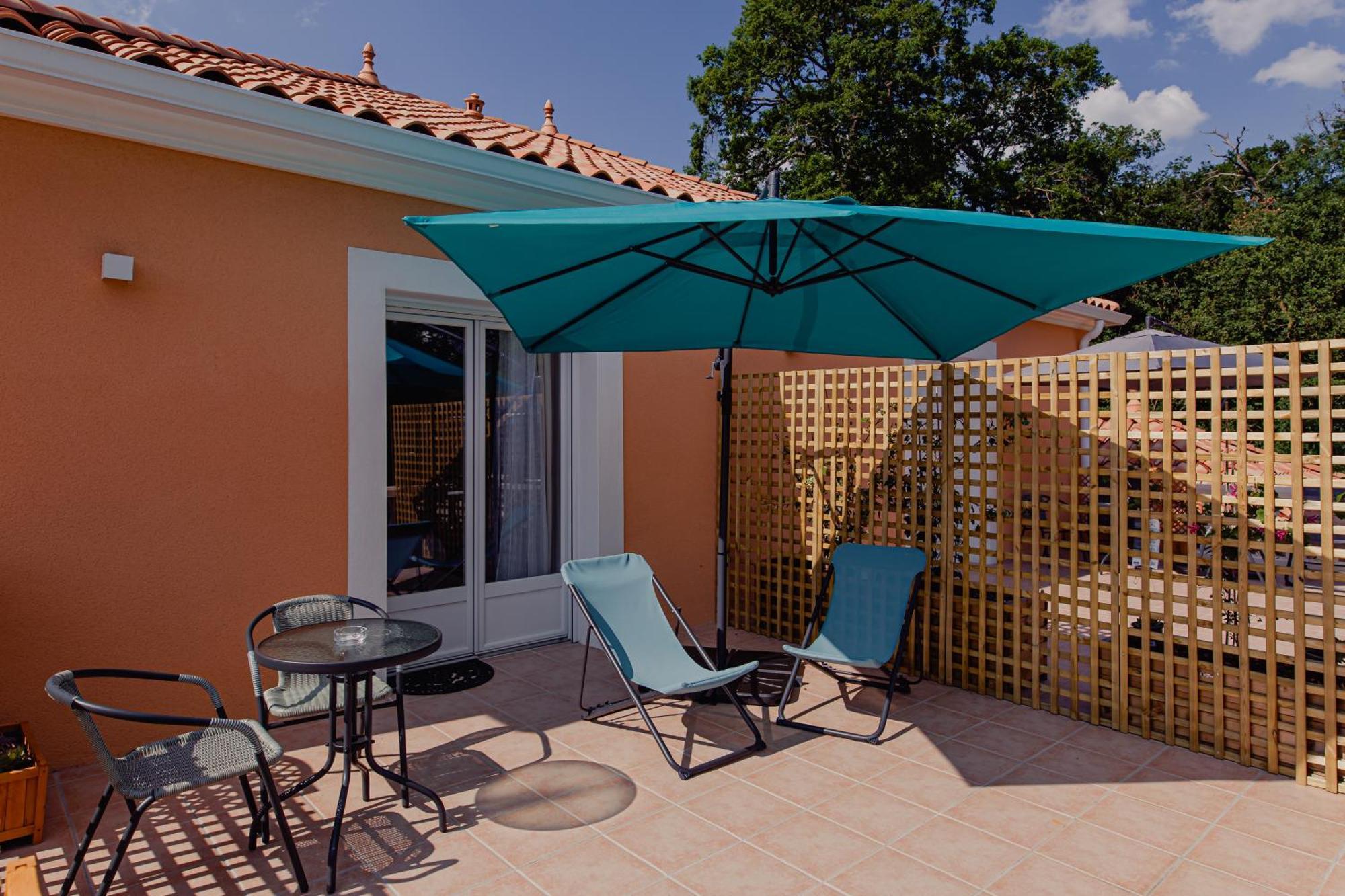 Villa Des Chenes Saint-Doulchard Exterior foto